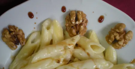 PASTA AI FORMAGGI CON “IL MIELEACETO®”